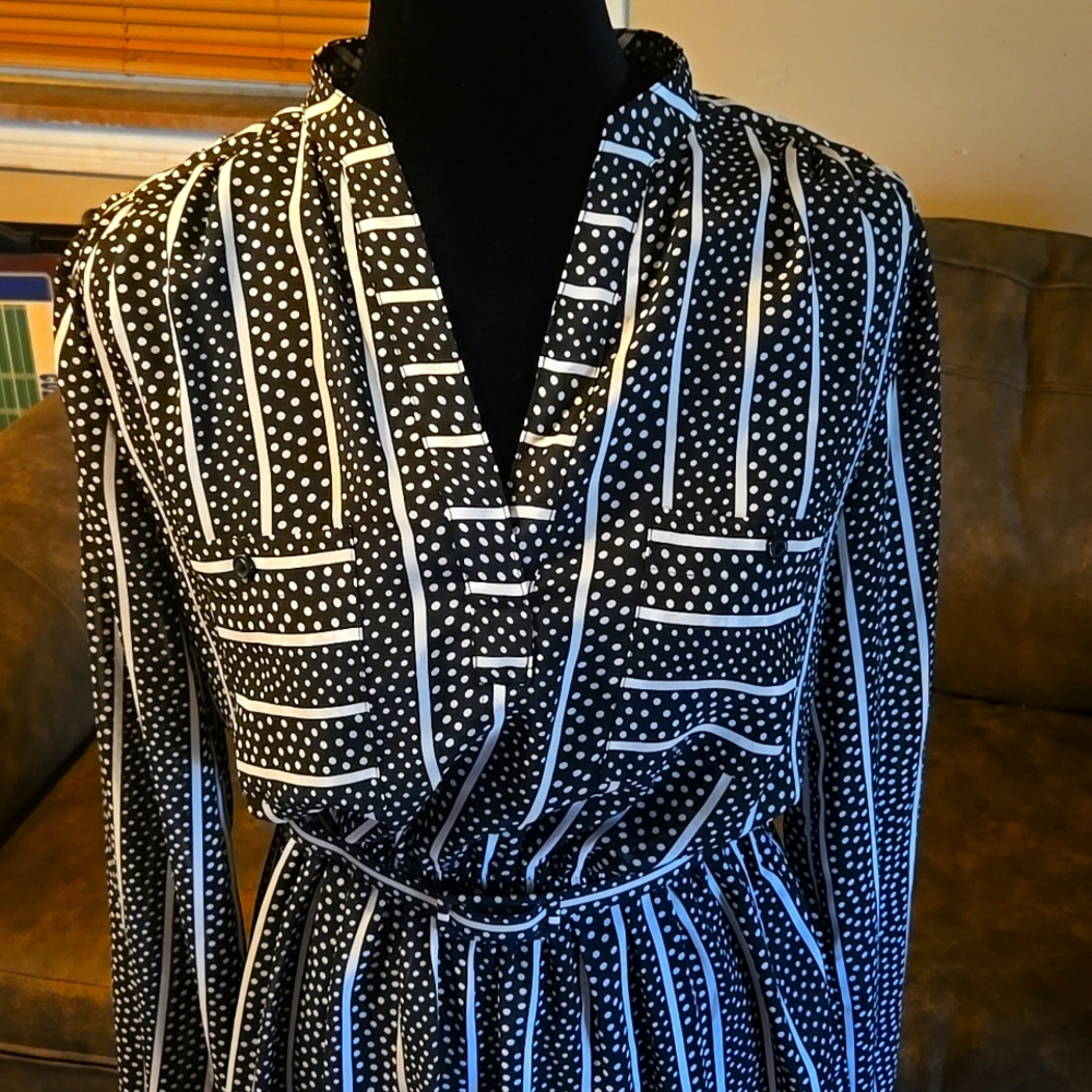 Black & White Polka Dot Dress with Stripes Made by B.G.B LTD ~ Size 10 - Picture 3 of 8